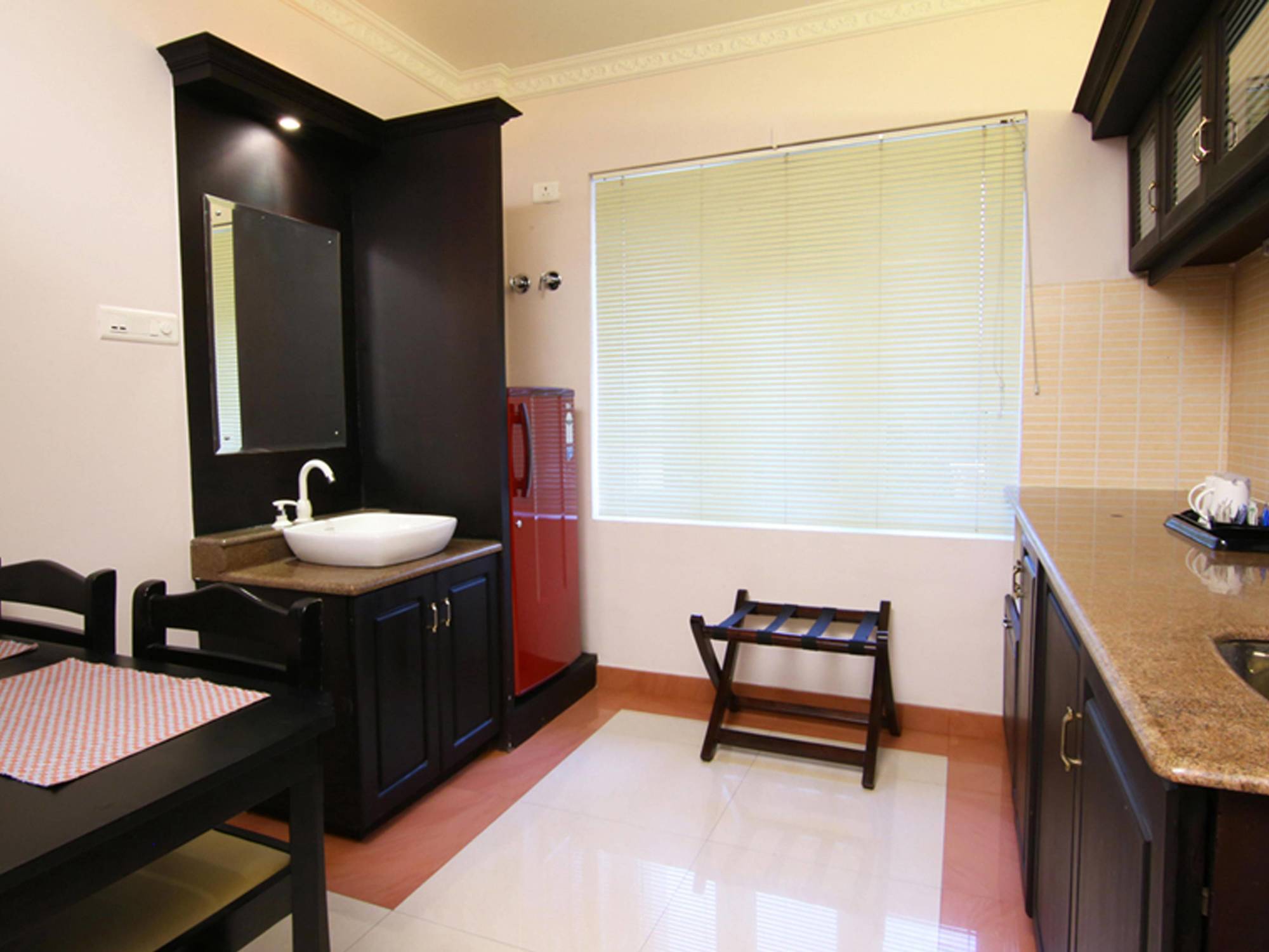 Atlas Airport Hotel Apartment 尼杜巴塞莱 外观 照片