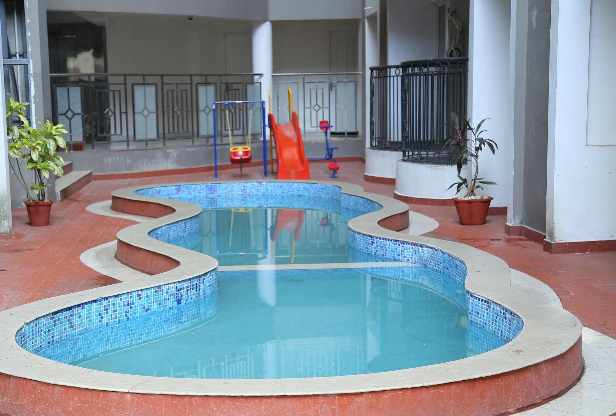 Atlas Airport Hotel Apartment 尼杜巴塞莱 外观 照片